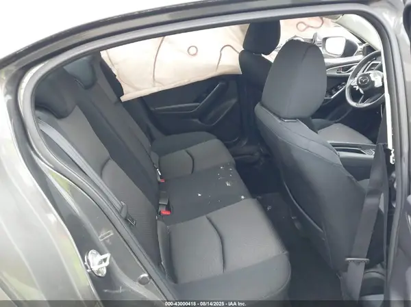 3MZBN1U77HM111061 2017 MAZDA 3 - Image 8