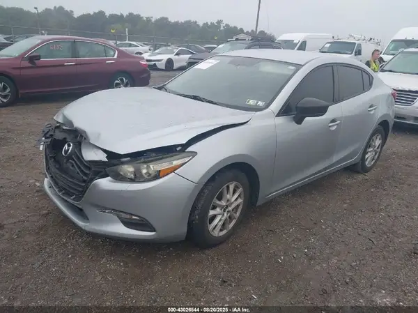 3MZBN1U77HM114333 2017 MAZDA 3 - Image 2