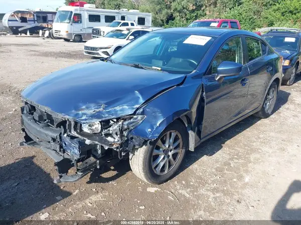 3MZBN1U77HM134209 2017 MAZDA 3 - Image 2
