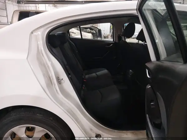 3MZBN1U77HM134260 2017 MAZDA 3 - Image 8