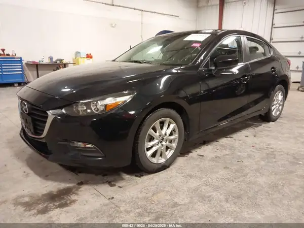 3MZBN1U77HM138292 2017 MAZDA 3 - Image 2