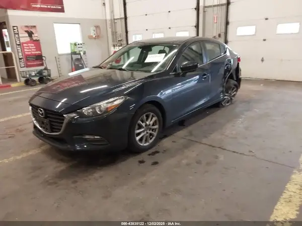 3MZBN1U77HM153925 2017 MAZDA 3 - Image 2