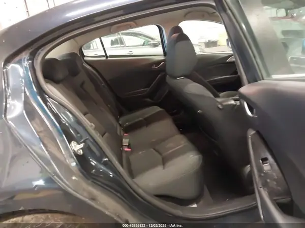 3MZBN1U77HM153925 2017 MAZDA 3 - Image 8