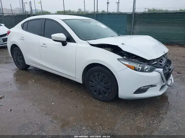 3MZBN1U77HM157456 2017 MAZDA 3