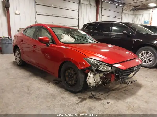 3MZBN1U77JM159875 2018 MAZDA 3 - Image 1