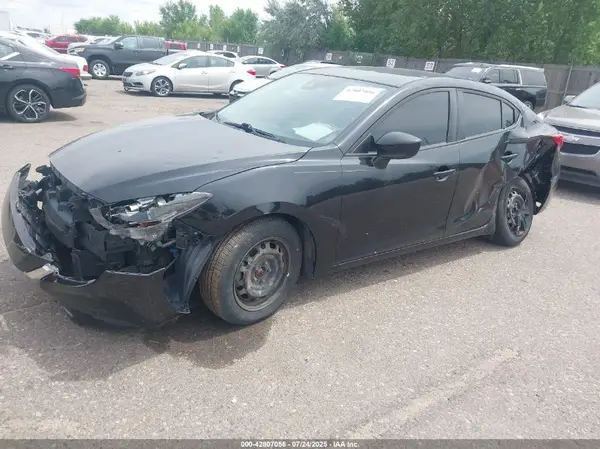 3MZBN1U77JM160797 2018 MAZDA 3 - Image 2