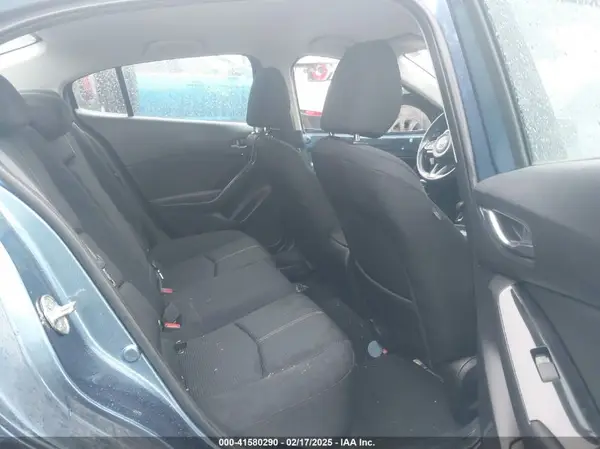 3MZBN1U77JM161044 2018 MAZDA 3 - Image 8