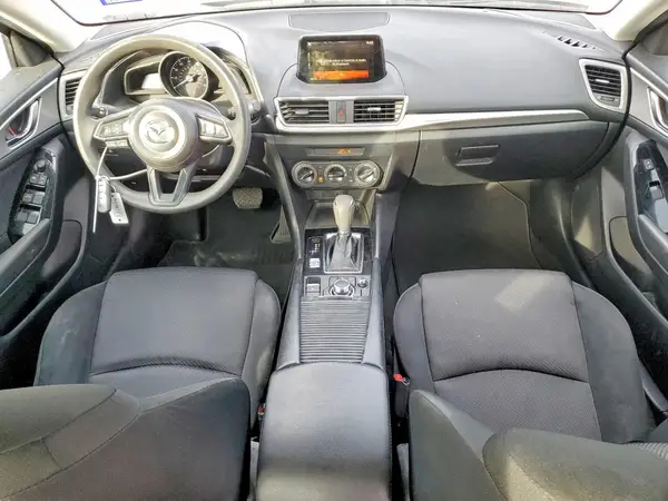 3MZBN1U77JM161142 2018 MAZDA 3 - Image 8