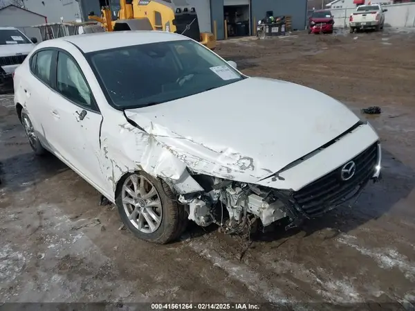 3MZBN1U77JM171010 2018 MAZDA 3 - Image 1