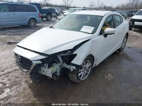 3MZBN1U77JM171010 2018 MAZDA 3 - Image 2