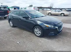 3MZBN1U77JM175476 2018 MAZDA 3