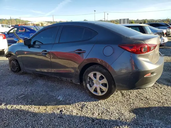 3MZBN1U77JM176210 2018 MAZDA 3 - Image 2