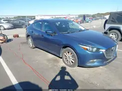 3MZBN1U77JM181049 2018 MAZDA 3
