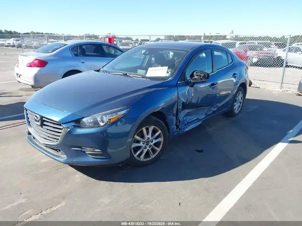 3MZBN1U77JM181049 2018 MAZDA 3 - Image 2