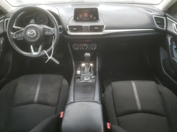 3MZBN1U77JM187143 2018 MAZDA 3 - Image 8