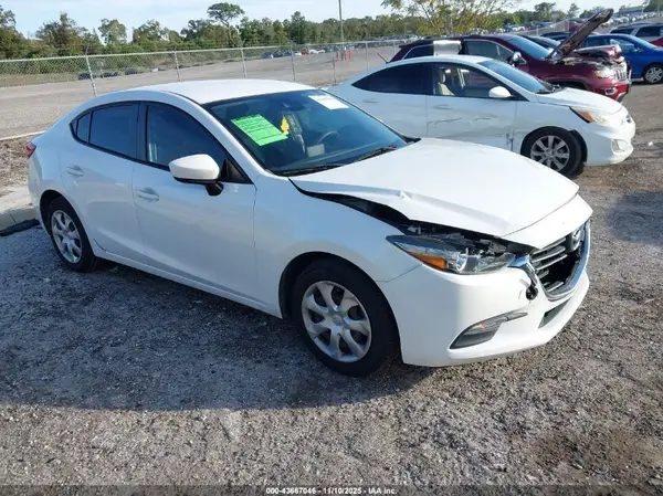 3MZBN1U77JM189085 2018 MAZDA 3 - Image 1