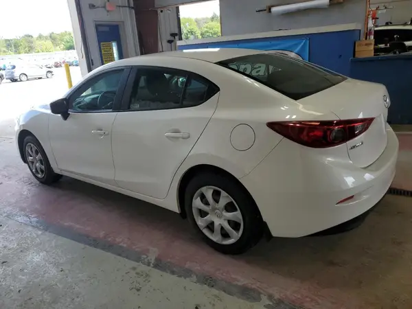 3MZBN1U77JM214695 2018 MAZDA 3 - Image 2