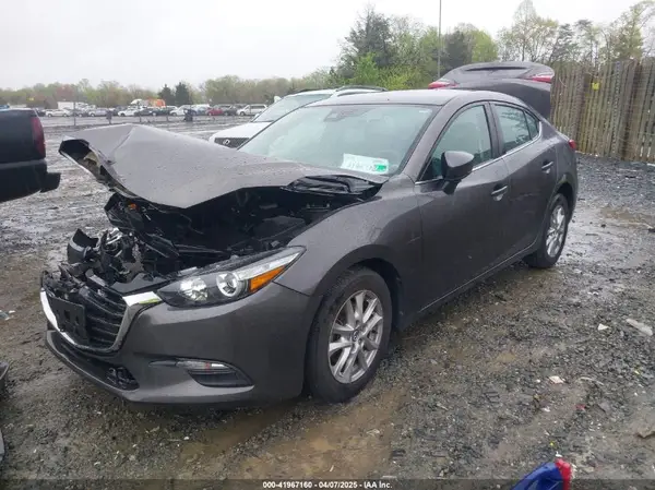 3MZBN1U77JM225616 2018 MAZDA 3 - Image 2