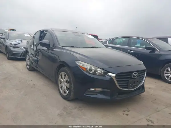 3MZBN1U77JM231058 2018 MAZDA 3 - Image 1