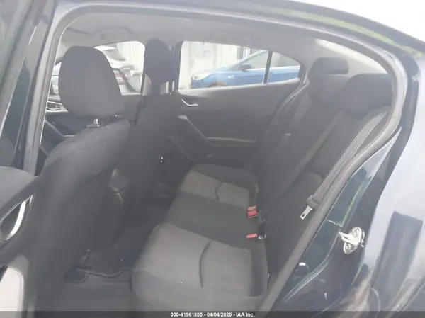 3MZBN1U77JM231058 2018 MAZDA 3 - Image 8