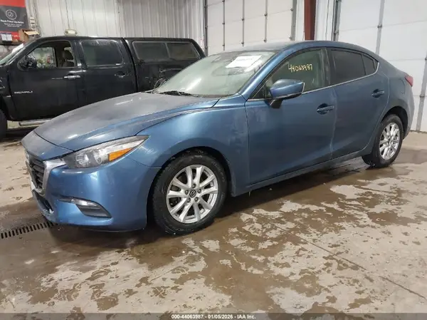 3MZBN1U77JM244974 2018 MAZDA 3 - Image 2