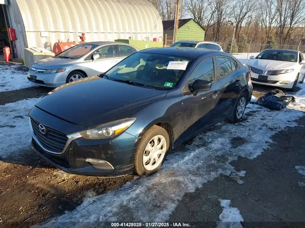 3MZBN1U77JM246160 2018 MAZDA 3 - Image 2