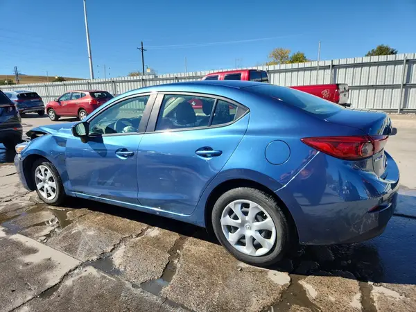 3MZBN1U77JM246708 2018 MAZDA 3 - Image 2