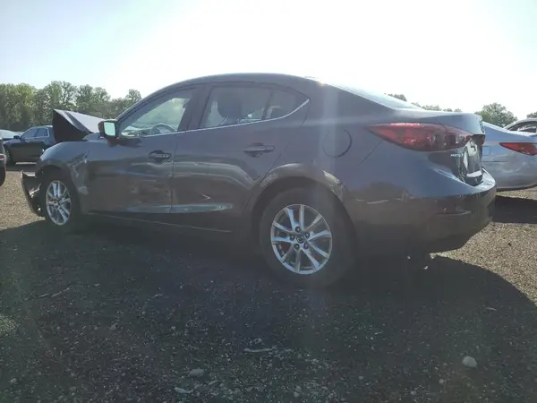 3MZBN1U77JM261922 2018 MAZDA 3 - Image 2