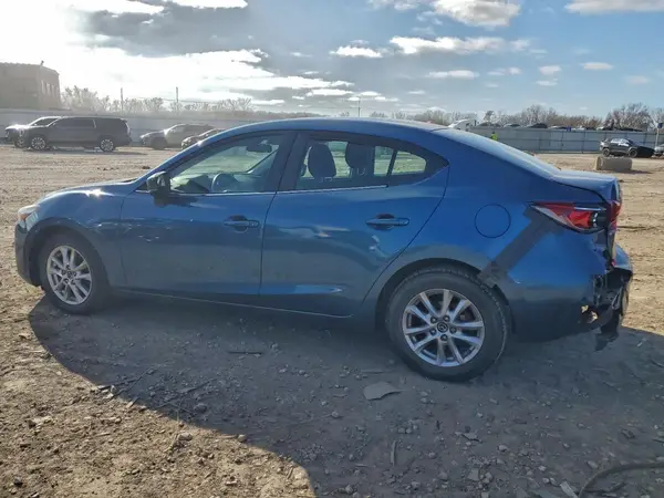 3MZBN1U77JM262469 2018 MAZDA 3 - Image 2