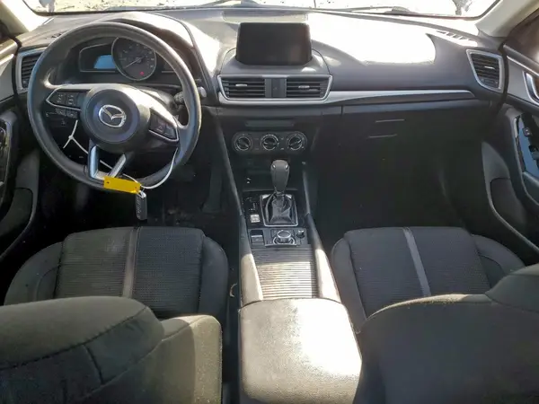 3MZBN1U77JM262469 2018 MAZDA 3 - Image 8