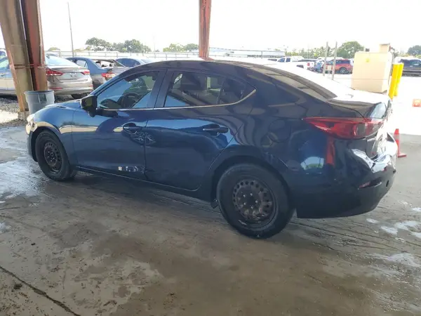 3MZBN1U77JM274069 2018 MAZDA 3 - Image 2