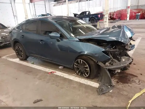 3MZBN1U78HM104524 2017 MAZDA 3 - Image 1