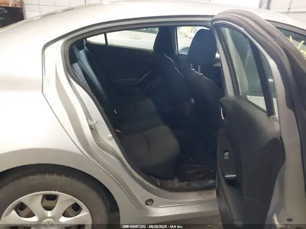 3MZBN1U78HM134848 2017 MAZDA 3 - Image 8