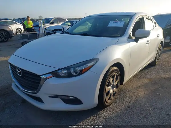 3MZBN1U78HM135577 2017 MAZDA 3 - Image 2
