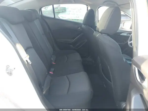 3MZBN1U78HM135577 2017 MAZDA 3 - Image 8