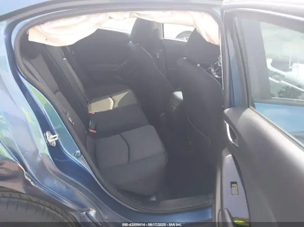 3MZBN1U78HM135711 2017 MAZDA 3 - Image 8