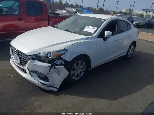 3MZBN1U78HM137183 2017 MAZDA 3 - Image 2