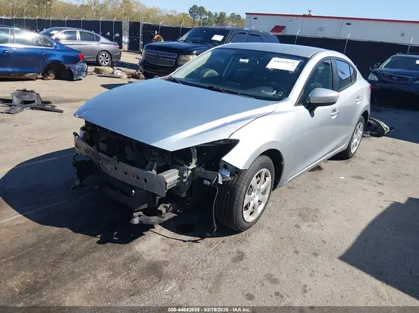 3MZBN1U78HM156882 2017 MAZDA 3 - Image 2