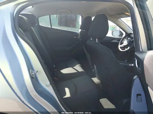 3MZBN1U78HM156882 2017 MAZDA 3 - Image 8