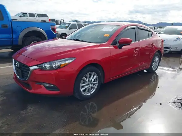 3MZBN1U78JM159769 2018 MAZDA 3 - Image 2