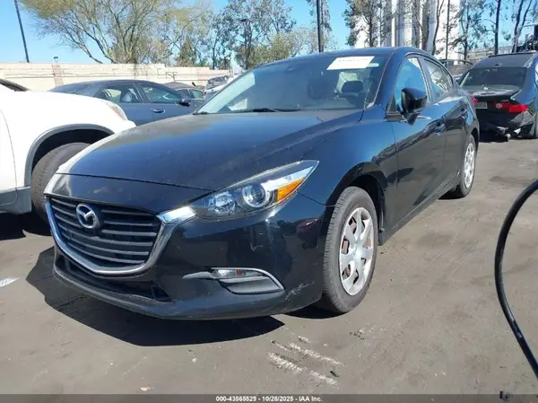 3MZBN1U78JM167158 2018 MAZDA 3 - Image 2