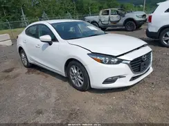 3MZBN1U78JM173039 2018 MAZDA 3
