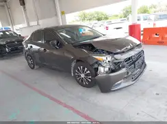3MZBN1U78JM190925 2018 MAZDA 3