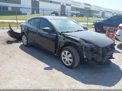3MZBN1U78JM191864 2018 MAZDA 3