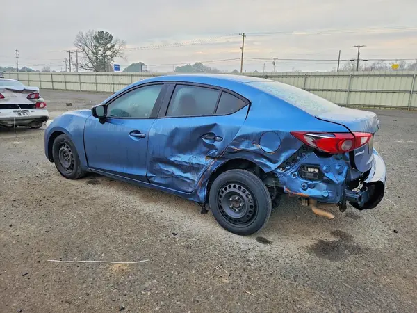 3MZBN1U78JM200403 2018 MAZDA 3 - Image 2