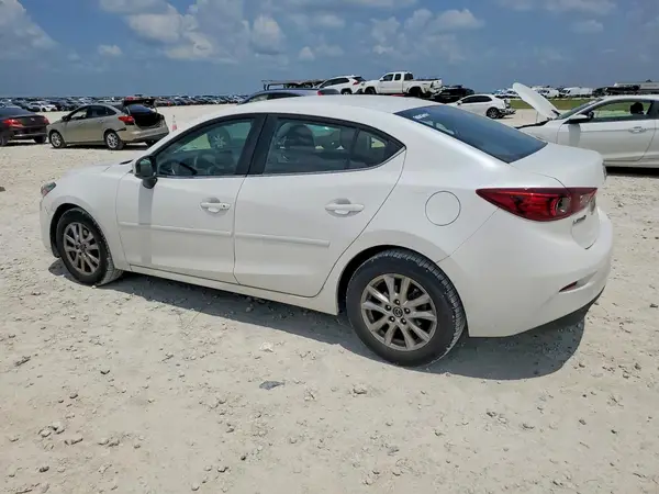 3MZBN1U78JM228024 2018 MAZDA 3 - Image 2