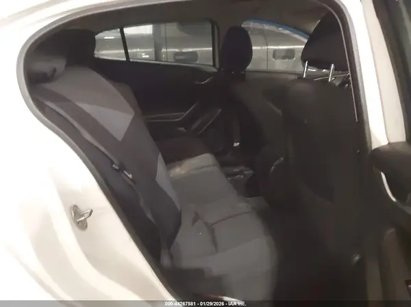 3MZBN1U78JM230873 2018 MAZDA 3 - Image 8