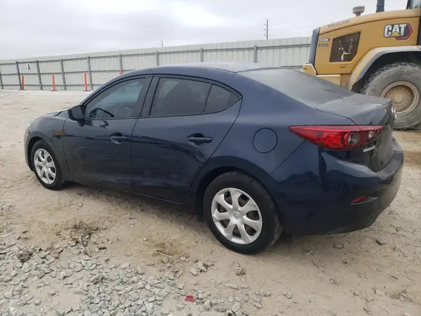 3MZBN1U78JM232526 2018 MAZDA 3 - Image 2