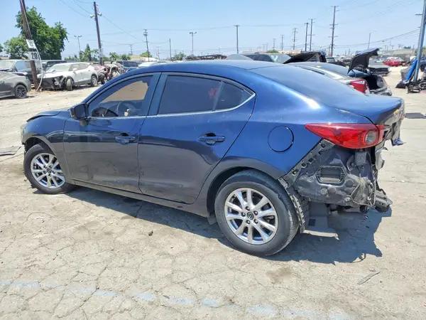 3MZBN1U78JM239640 2018 MAZDA 3 - Image 2