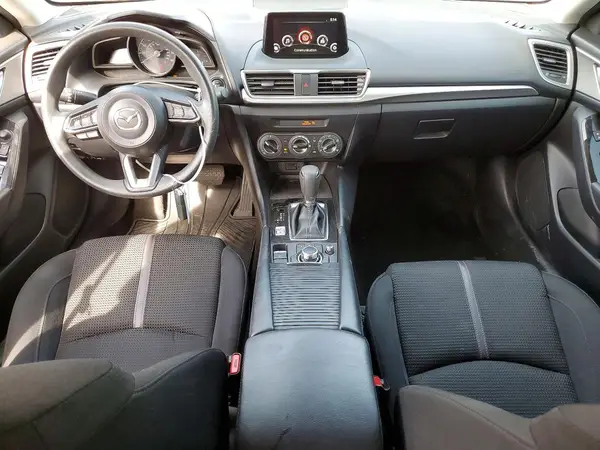 3MZBN1U78JM261752 2018 MAZDA 3 - Image 8
